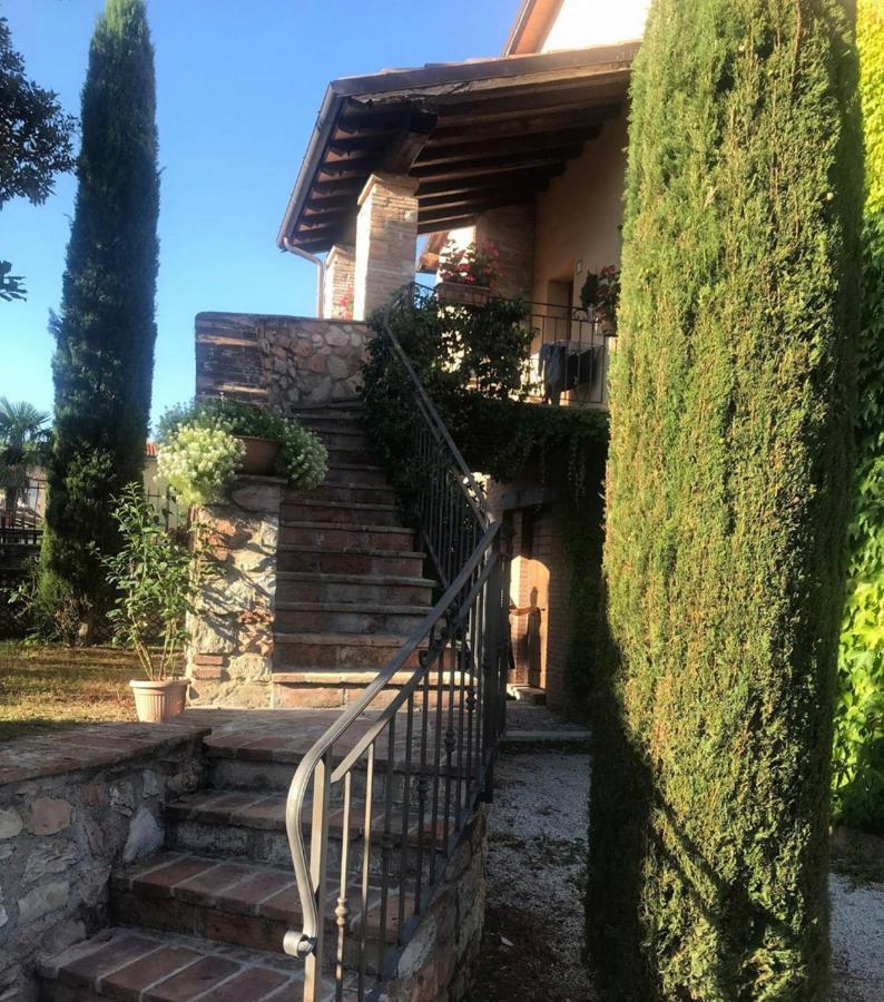 Residenza Le Querce Bilocale Villa Fossato di Vico Exteriör bild